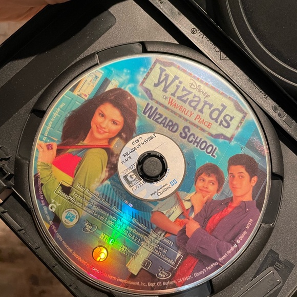 Wizards of waverly place DVD wizard school - Picture 4 of 4